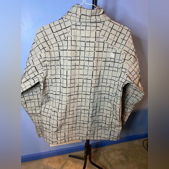 Summit Series Gore tex North Face Coat - Picture 2 of 6